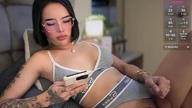 youngstunnagirl webcam