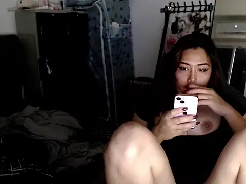 urqueendominant webcam