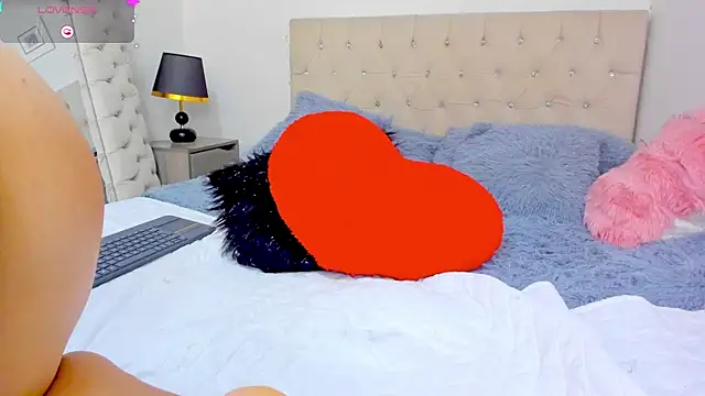 carlaperez_ webcam