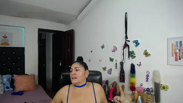mature_bigboobs10 webcam