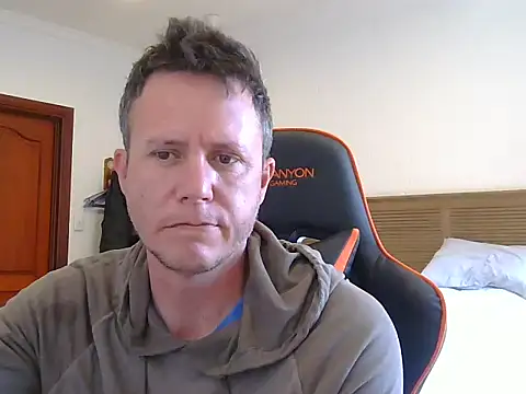 TroyDieselXXX webcam