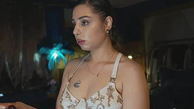 VanessaDoyle webcam