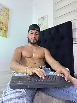 Thiago_Hill webcam