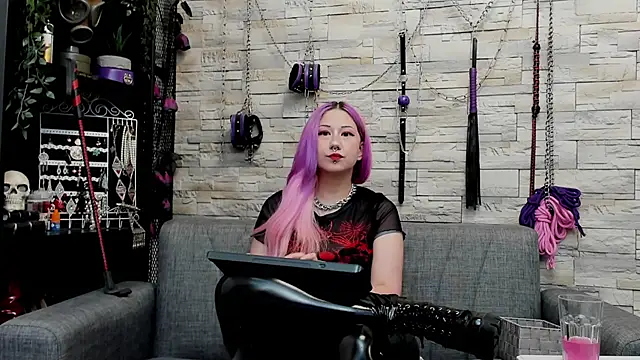CruelMistress webcam