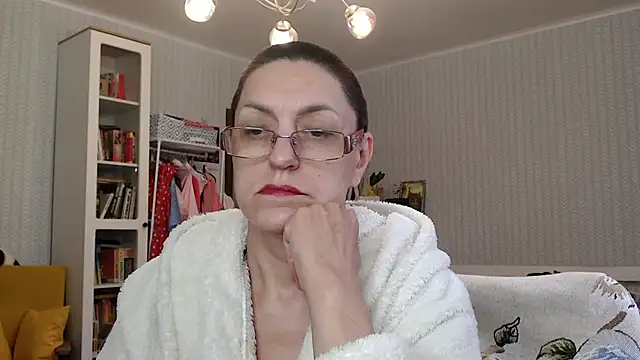 BloomingAllure webcam