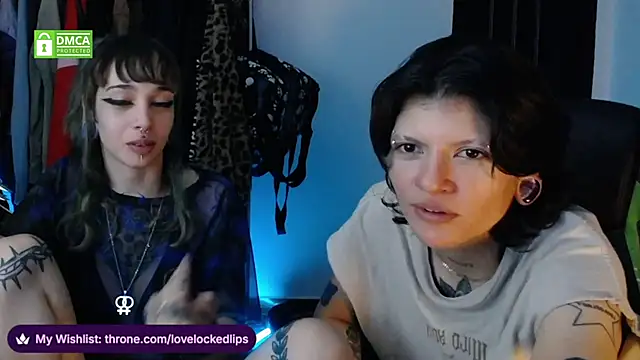 lovelockedlips webcam