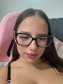 AlesiaRuso webcam