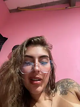 miiabellovic webcam