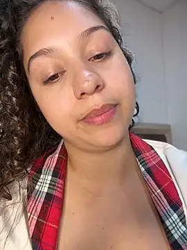 Shara_dreams webcam