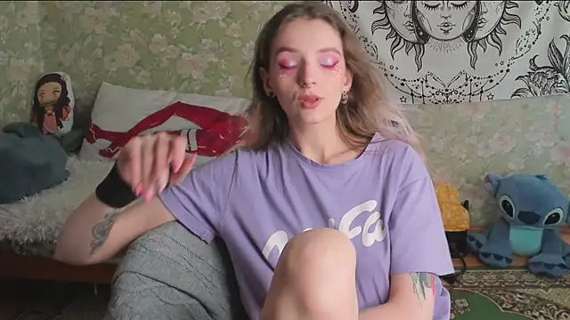 Cutie_Adelia webcam