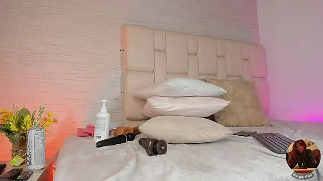 naina_deivis33 webcam