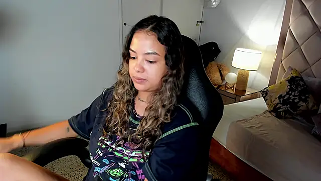 dulce_lyraa1 webcam