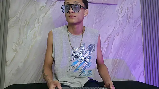 KING_BOYS2026 webcam