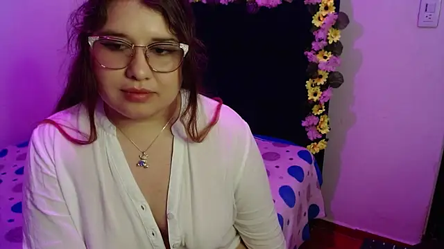 mary_shucsika webcam