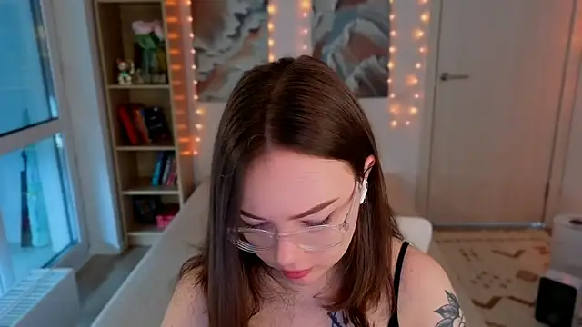 MilenaSaint webcam
