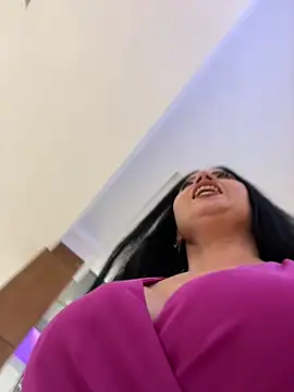 CrazzyChicks webcam