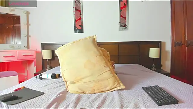 MiaMarin_hot webcam