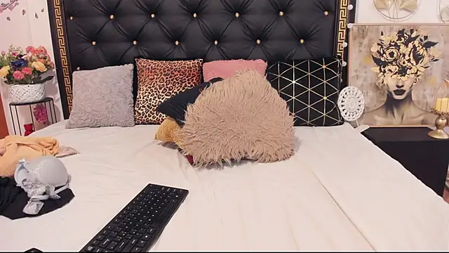 PreciousAillyn webcam