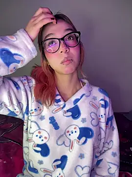 Valen-Foxx1 webcam