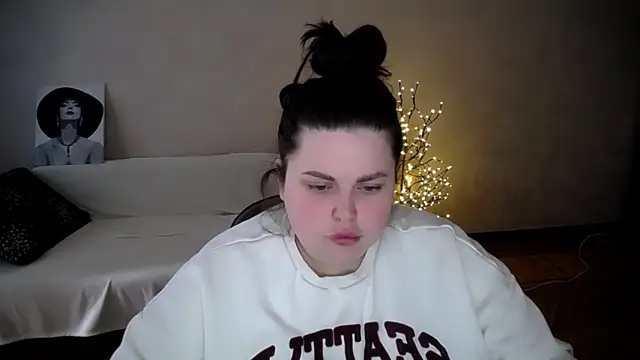 Emily_Mo webcam