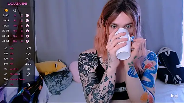 Alice_Hells webcam