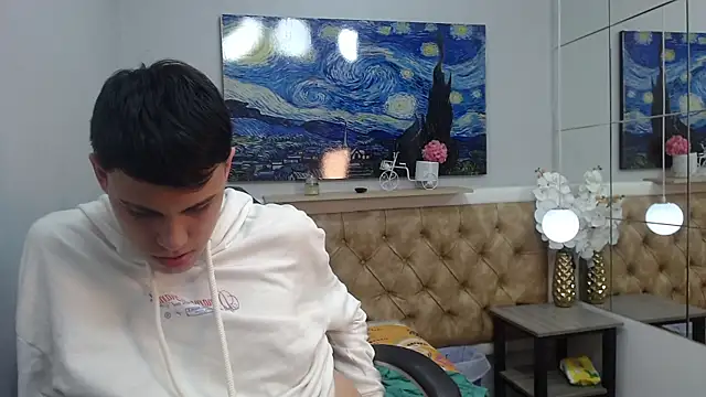 Ethanx18_ webcam