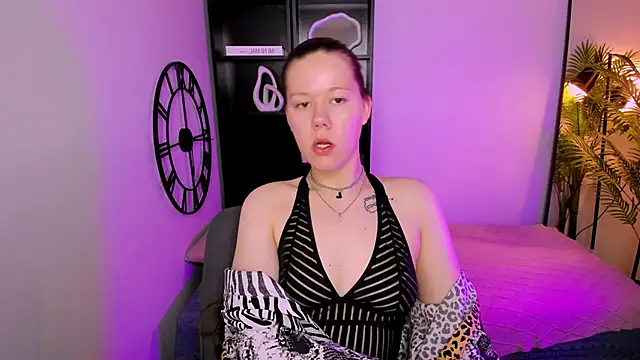 Vanessa_ama one on one cam chat