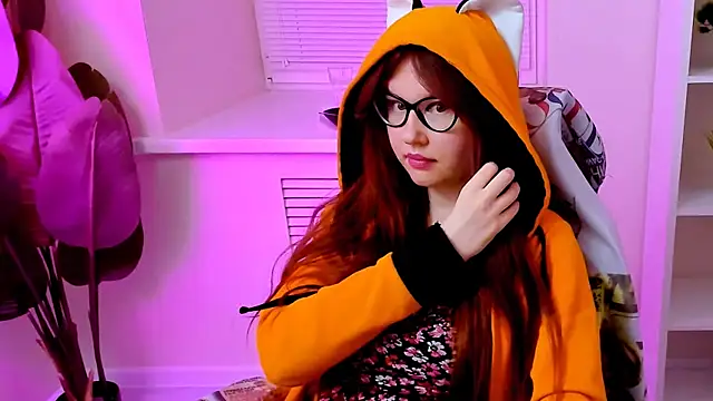 CarolGiggly webcam