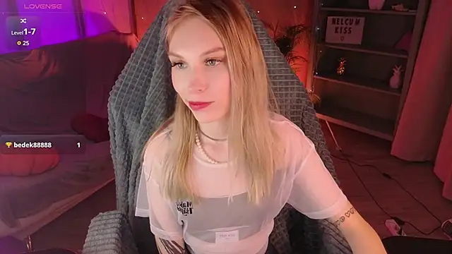 MilaDuales webcam