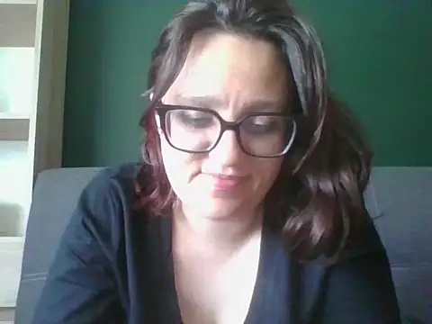 sensual_paris brunette two way video chat