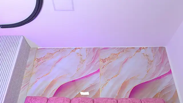 emmacurvy webcam