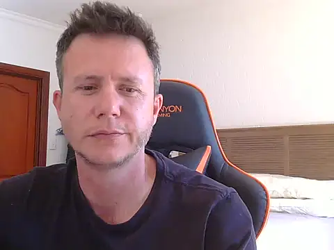 TroyDieselXXX webcam