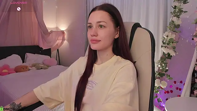 Aria_Mila webcam