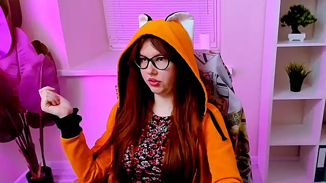 CarolGiggly webcam
