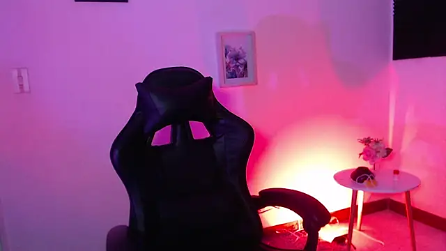 Ivvy_Bloom webcam