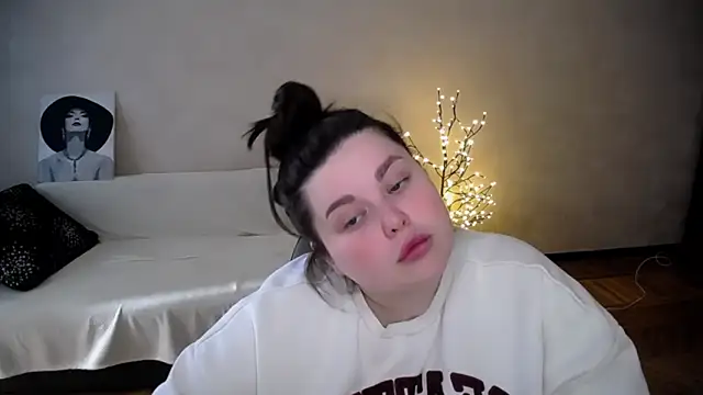 Emily_Mo webcam