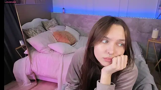 ChloeSunny webcam
