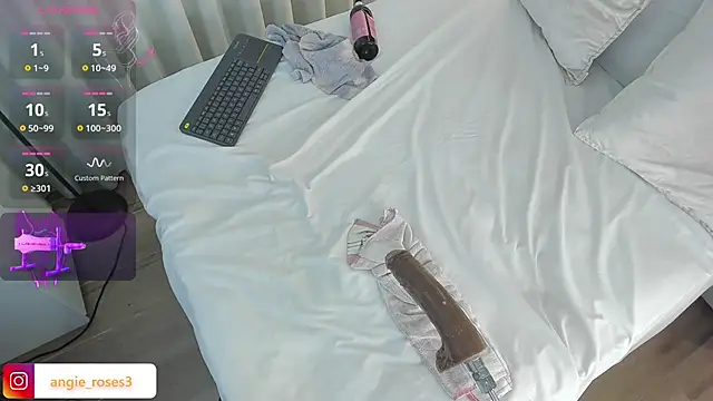 angiee_roses webcam