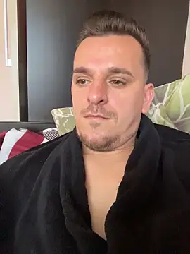Huge_cock22cm live sex cam