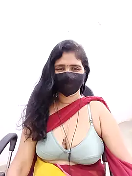 Lucky-Deepthi webcam