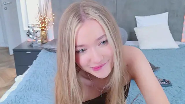 milaa_sun webcam