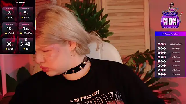 LilithNlsn webcam