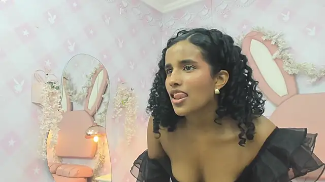 Horny_Curls webcam
