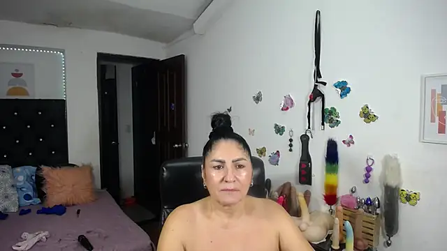 mature_bigboobs10 webcam