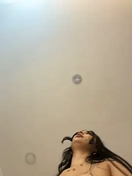 IvonneOwen webcam