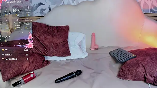 sofi_naughty__ webcam