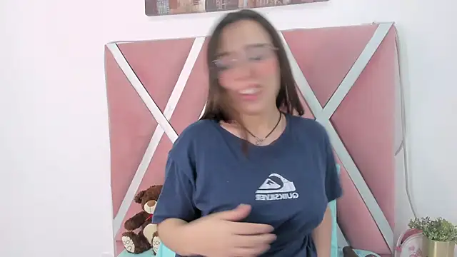 aniemorningstar webcam