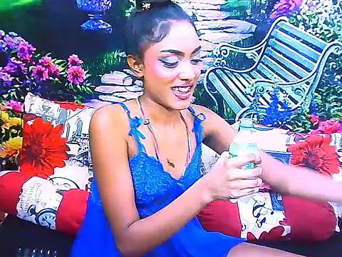 IndianPretty14u2Luv webcam