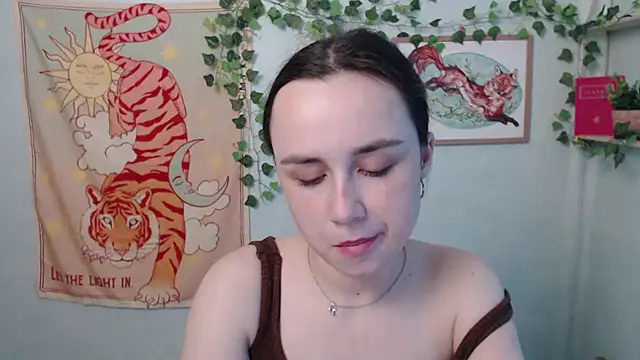veryveryveryshy_ - VeryVeryVeryShy_'s free webcam - UK Sex Cams