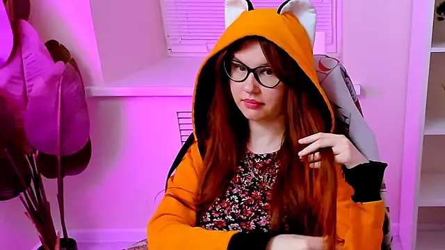 CarolGiggly webcam